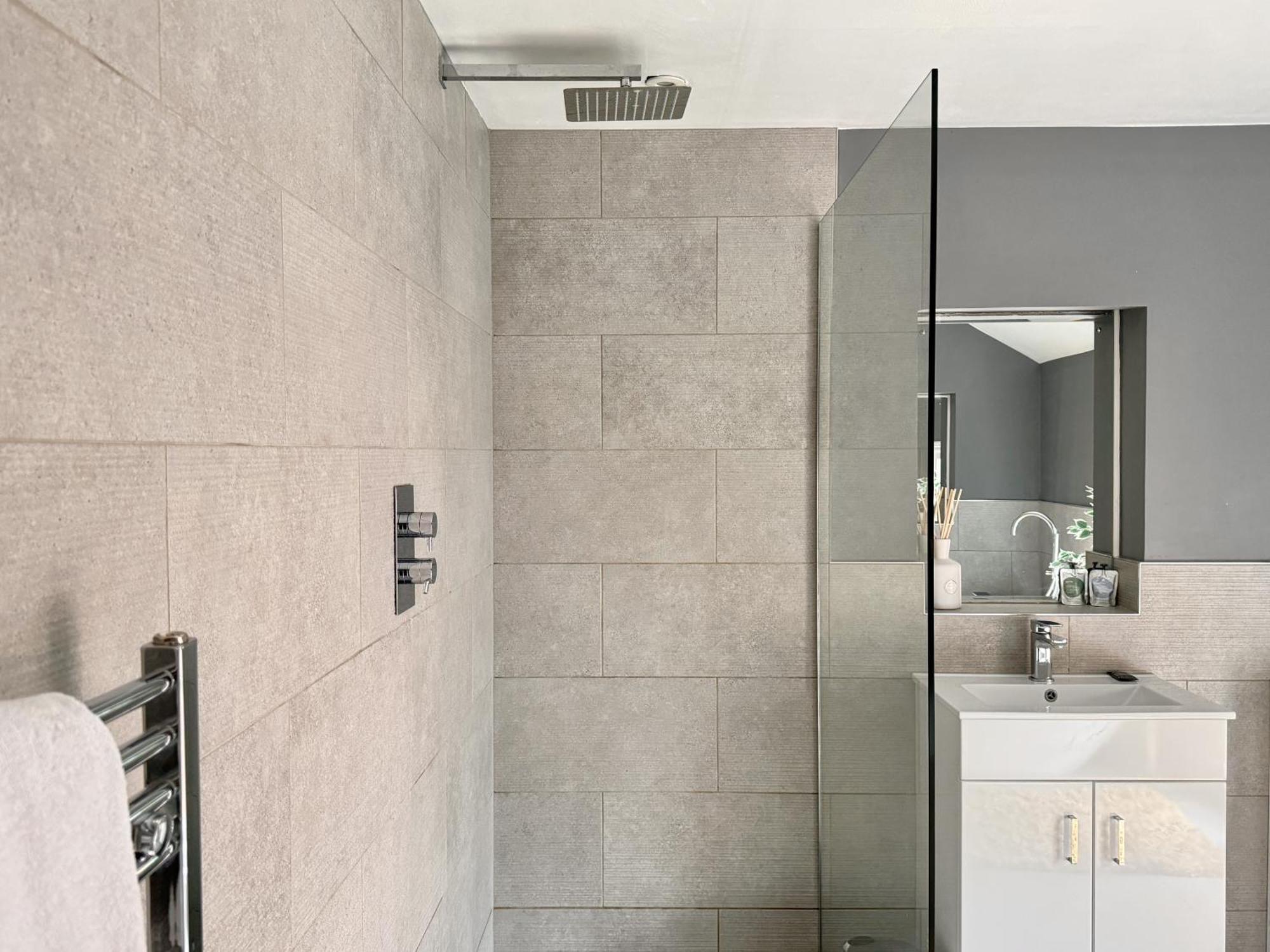 Apartment Victoria With Free Parking Scarborough Exterior foto