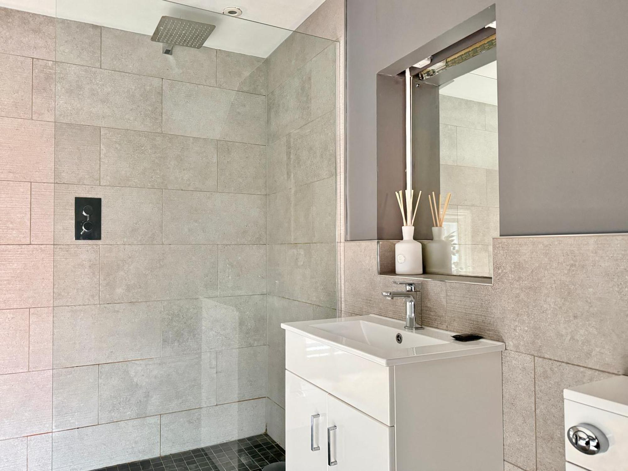 Apartment Victoria With Free Parking Scarborough Exterior foto