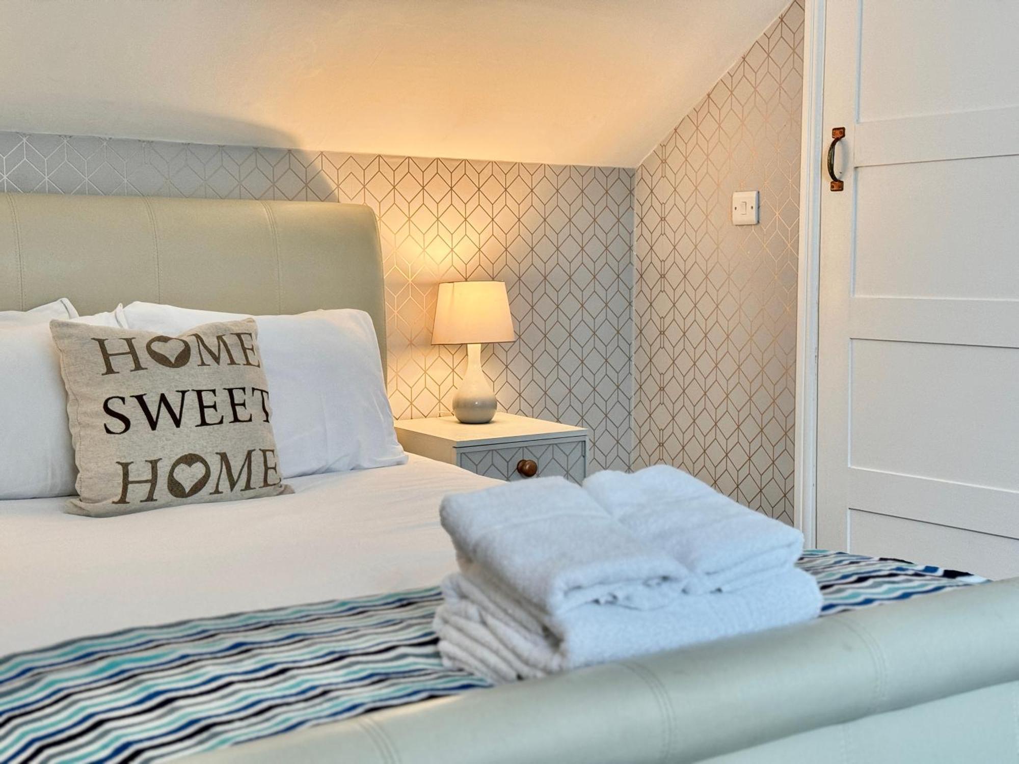 Apartment Victoria With Free Parking Scarborough Exterior foto